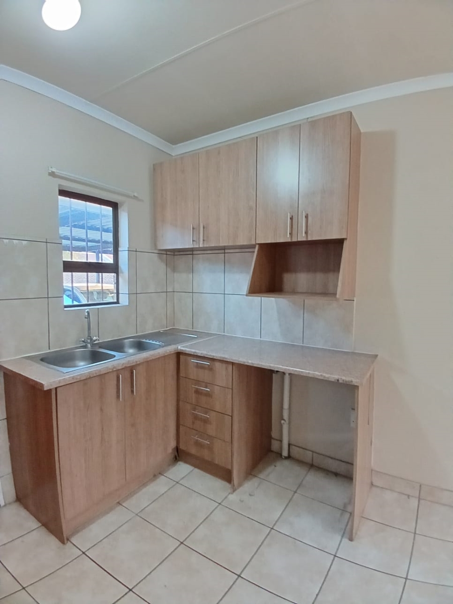 1 Bedroom Property for Sale in Vaalpark Free State